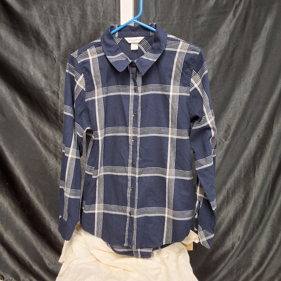 Christopher & Banks Tops - Christopher & Banks Plaid Color Long Sleeve T Shirt  Size Medium
